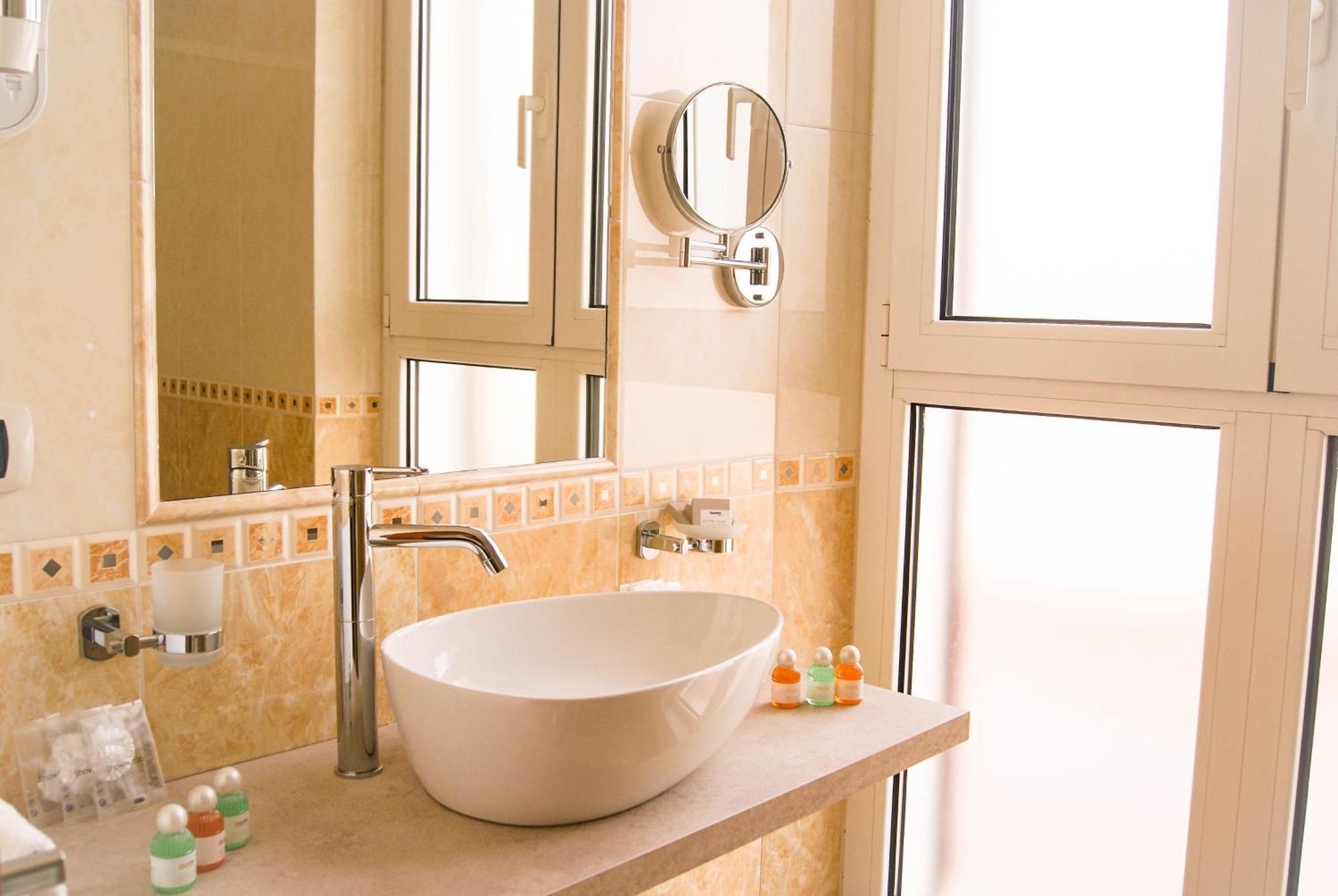 Esposizione Luxury Hotel Rom